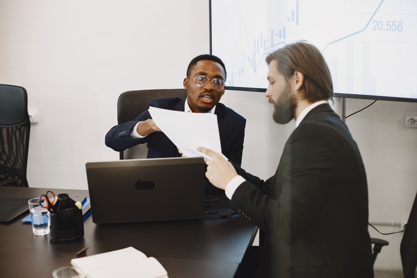 Build a Buyer Business Case With Evidence