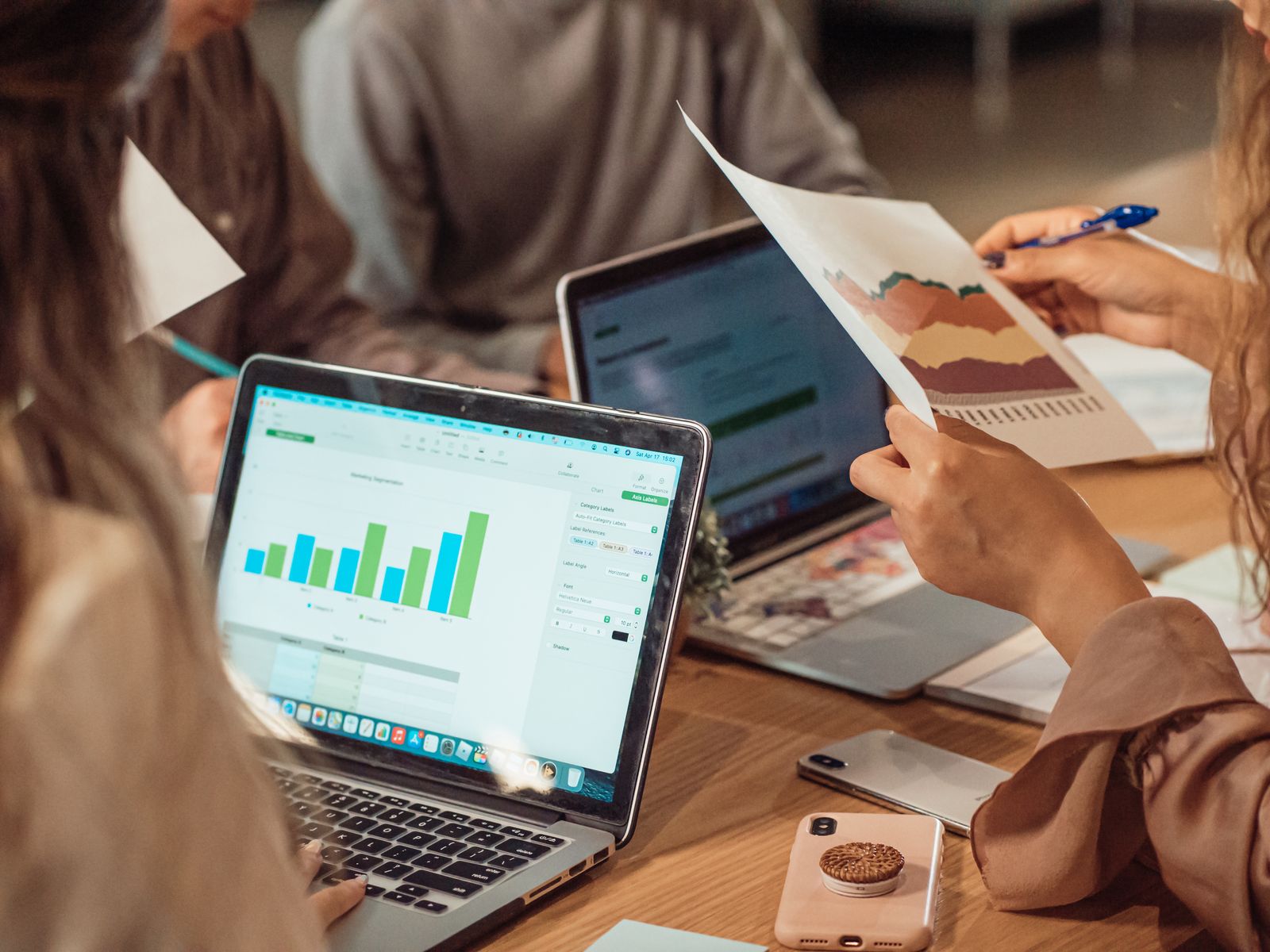 Prepare a Customer Renewal Review Pack