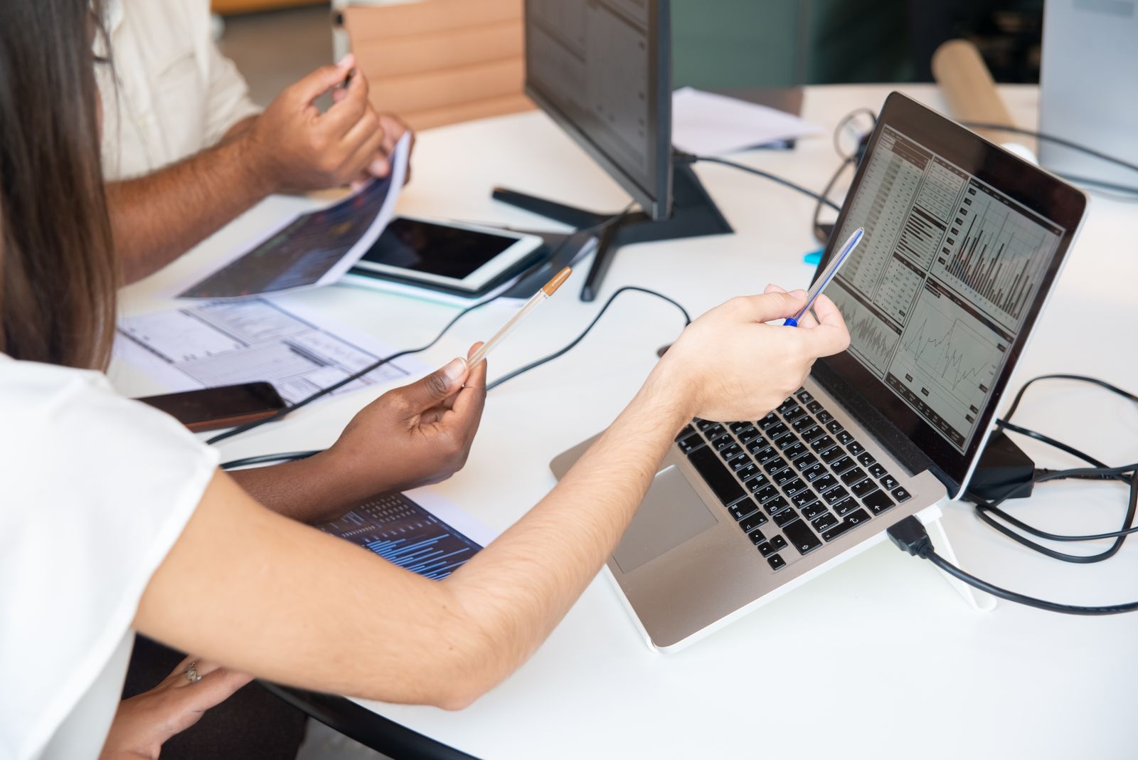 How to Track Pitch Deck Views